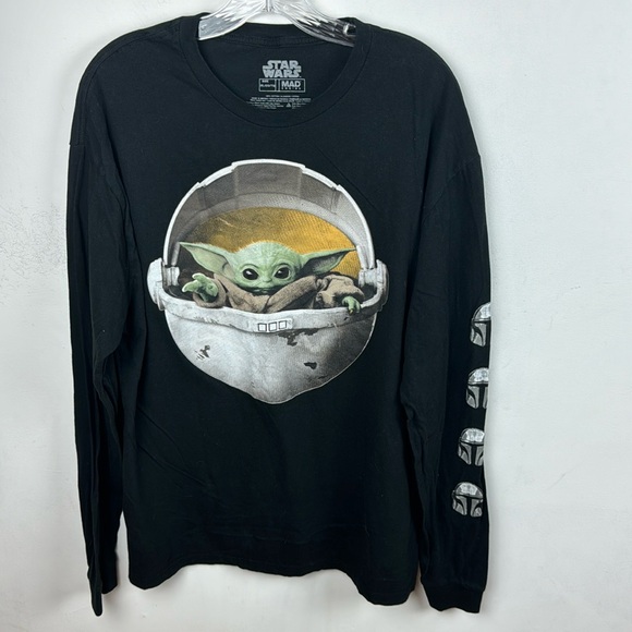 Star Wars The Mandalorian Long Sleeve - Picture 1 of 5